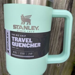 NWT Stanley Adventure Quencher Tumbler 40 Oz.
